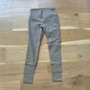 Alo Highwaist Leggings